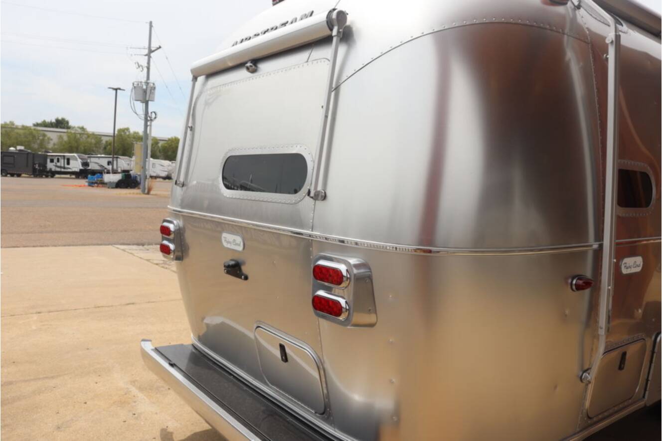 A photo of this 2026 Airstream Flying Cloud® 30FB Bunk