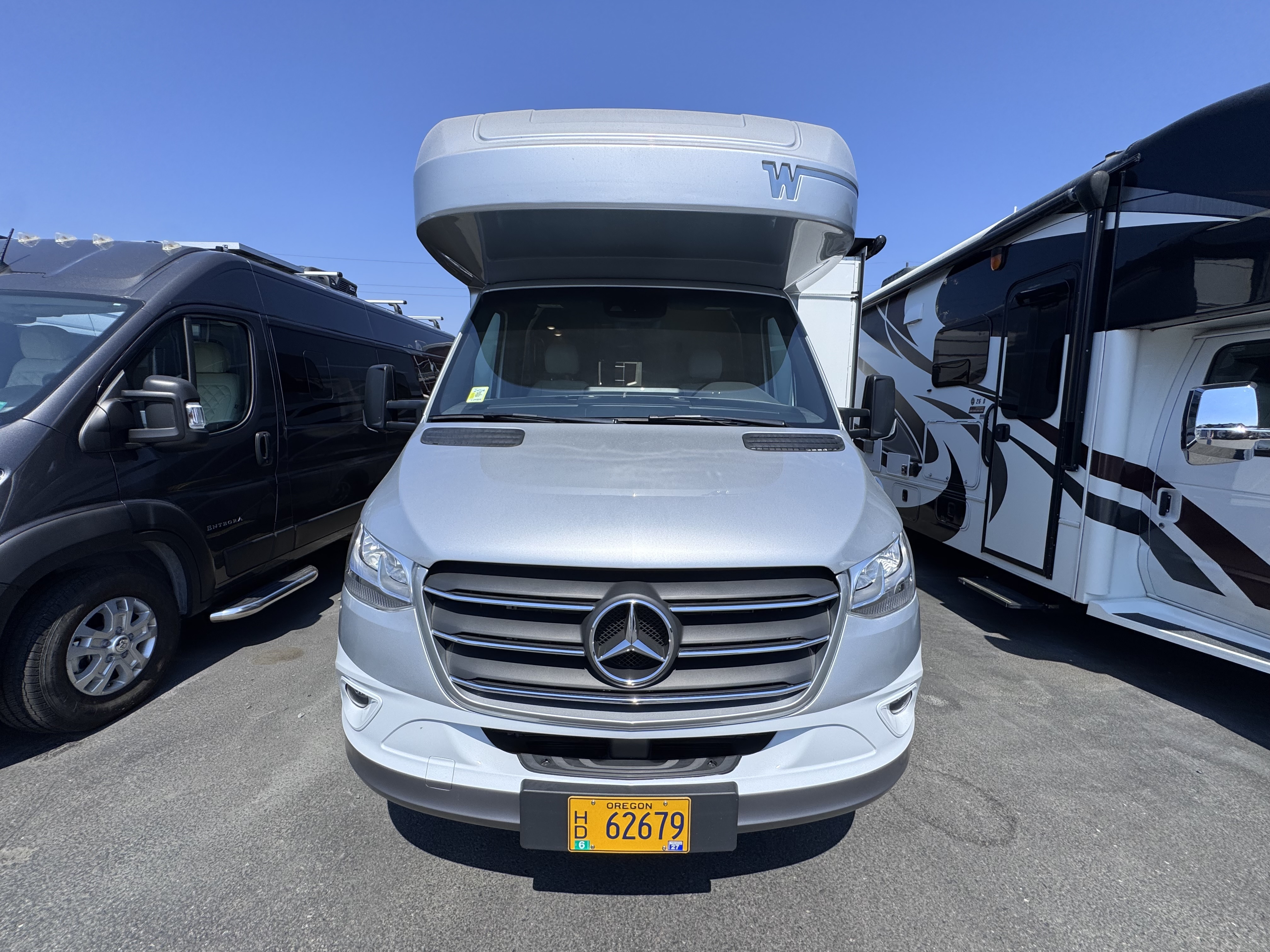 2025 Winnebago Navion 24V Bay Mist II in grants pass OR