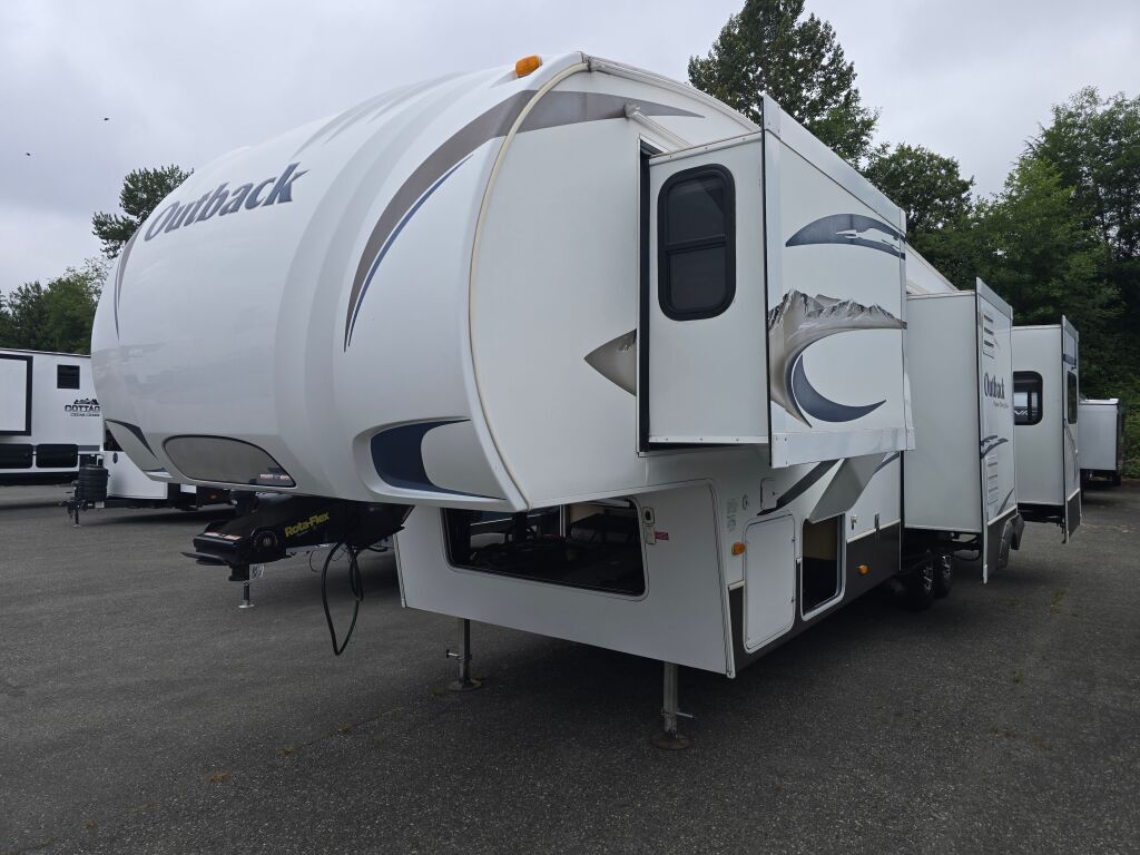 2011 Keystone Outback 330FRL in everett WA
