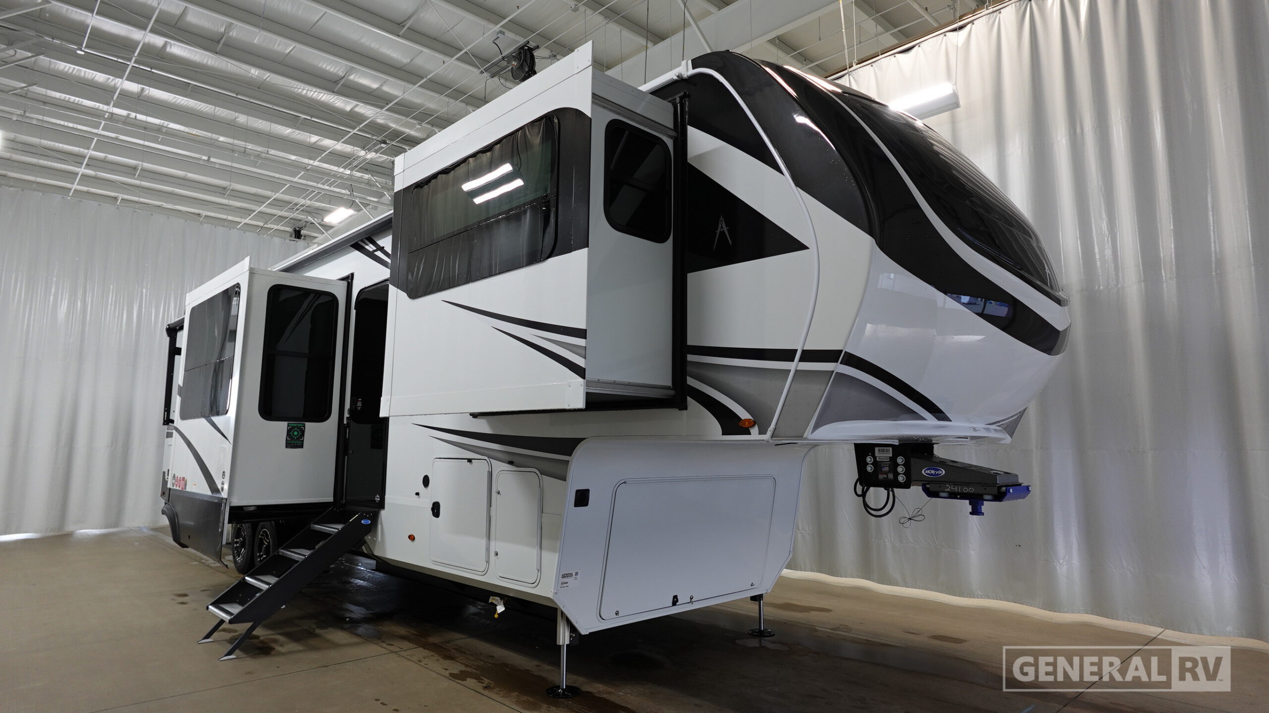 2026 Grand Design SOLITUDE 380FL in north canton OH