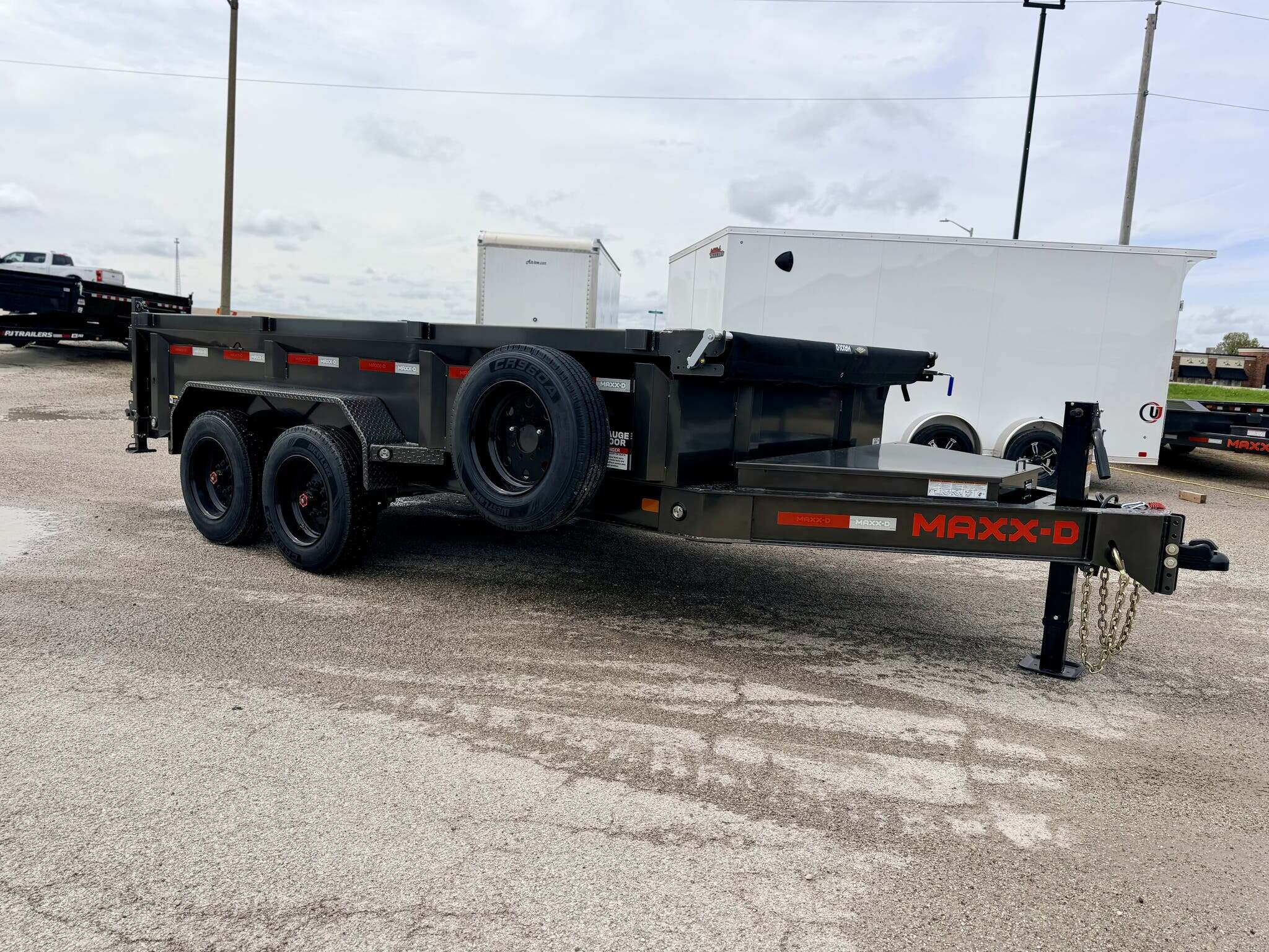 2027 MAXX-D DJX 83X14 - 7 Gauge Floor - 17,500# - Spare in Goodfield, IL