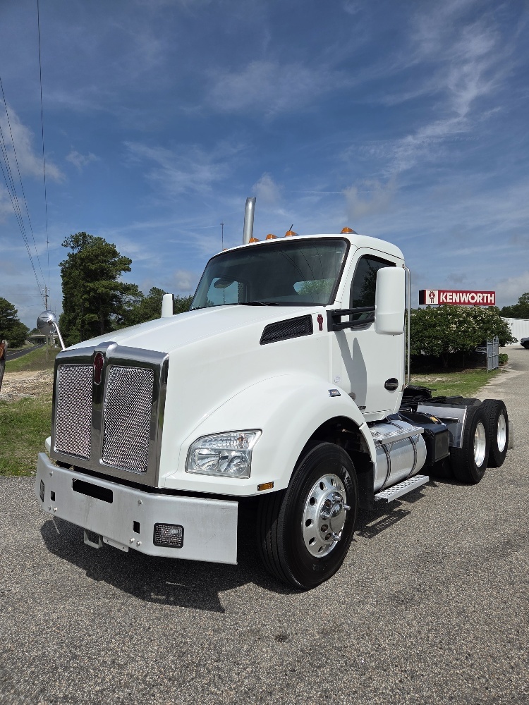 2020 KENWORTH T880 in Wilmington, NC