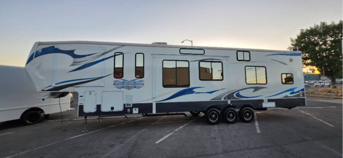 A photo of this 2011 Heartland Road Warrior 361