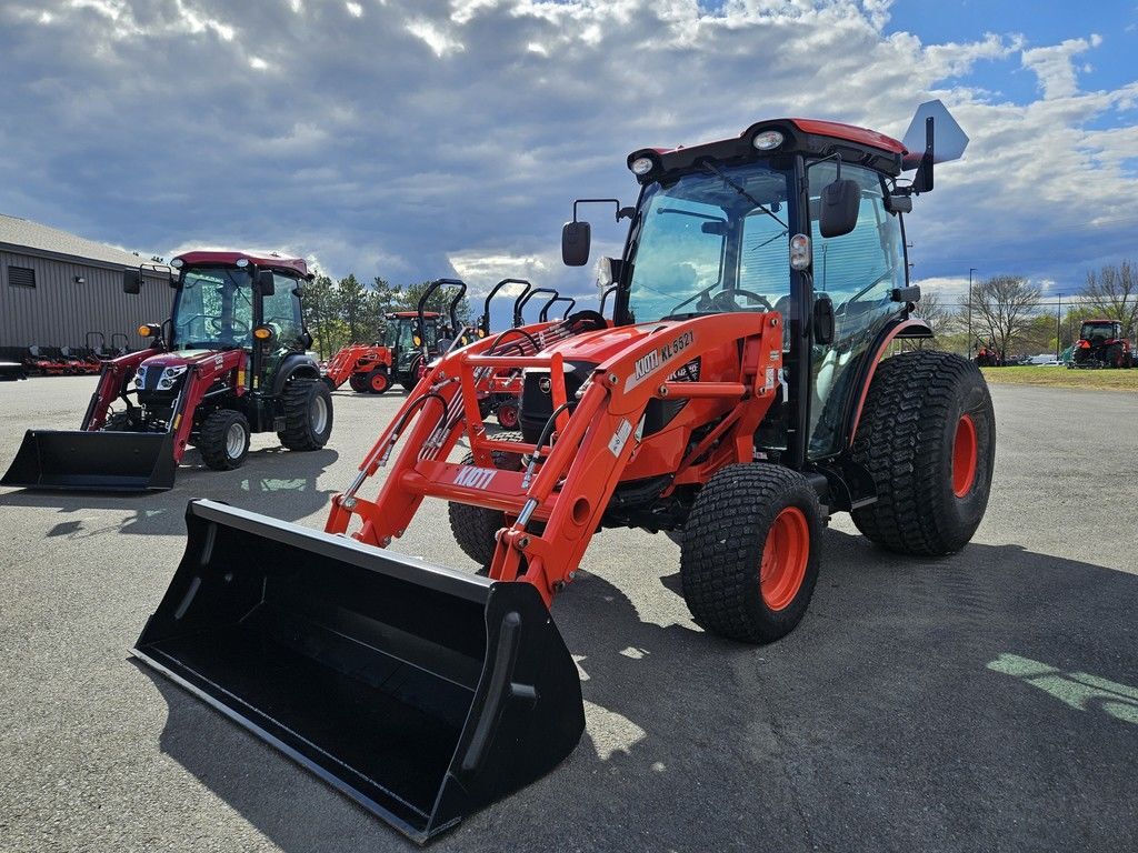 2025 KIOTI DK4720SEHCB 34HP Cab Tractor with Loader & Bucket in Houlton, ME