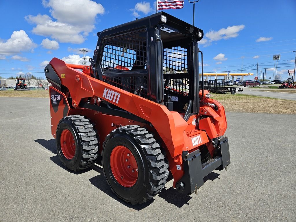 2024 KIOTI SL750-PL Open Canopy Skid Steer Loader in Houlton, ME