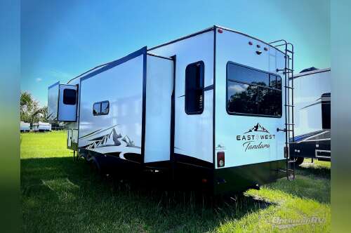 2024 East To West Tandara 320RL in bushnell FL