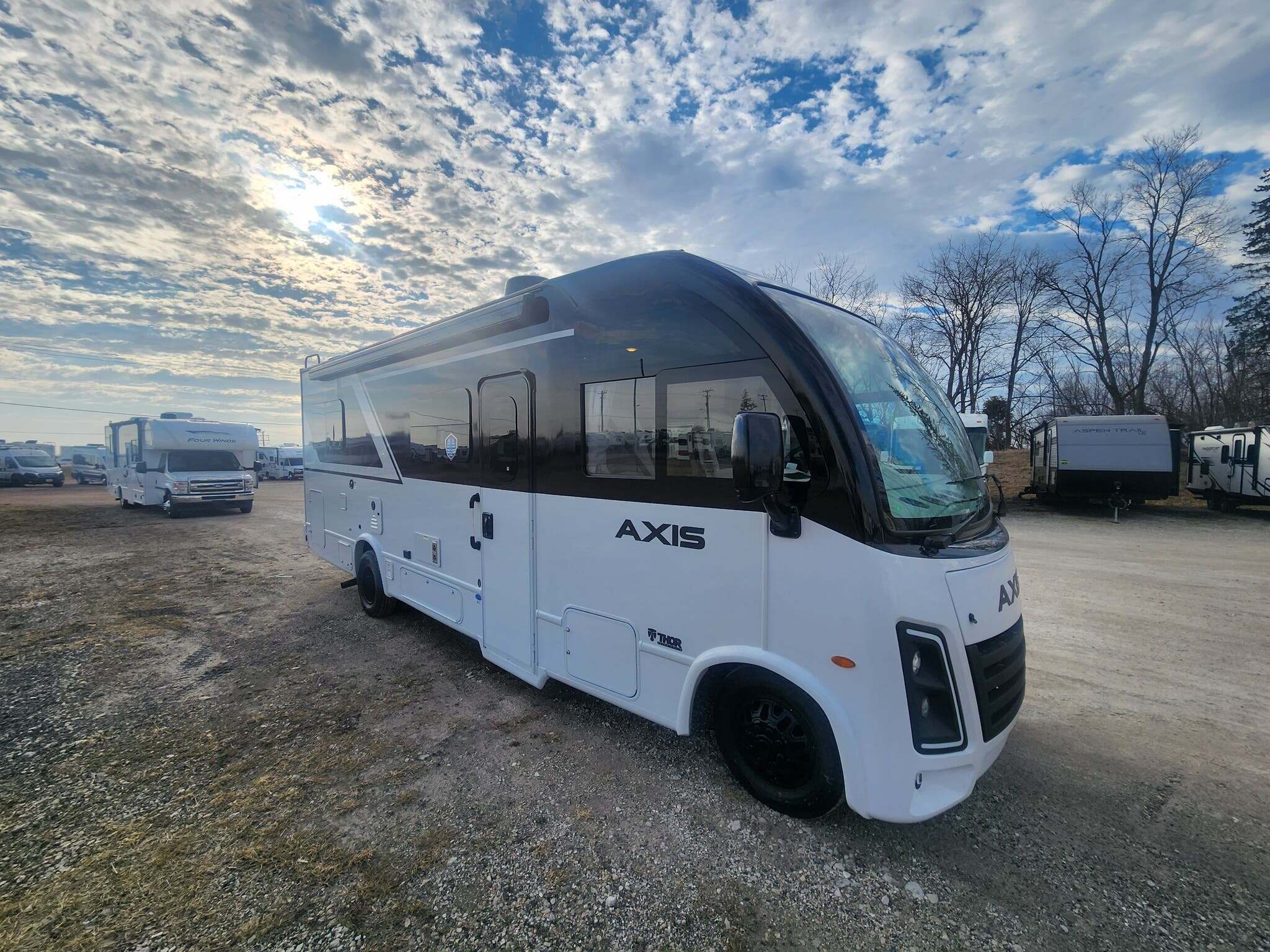 2026 Thor Motor Coach Axis 26.2 in sturtevant WI