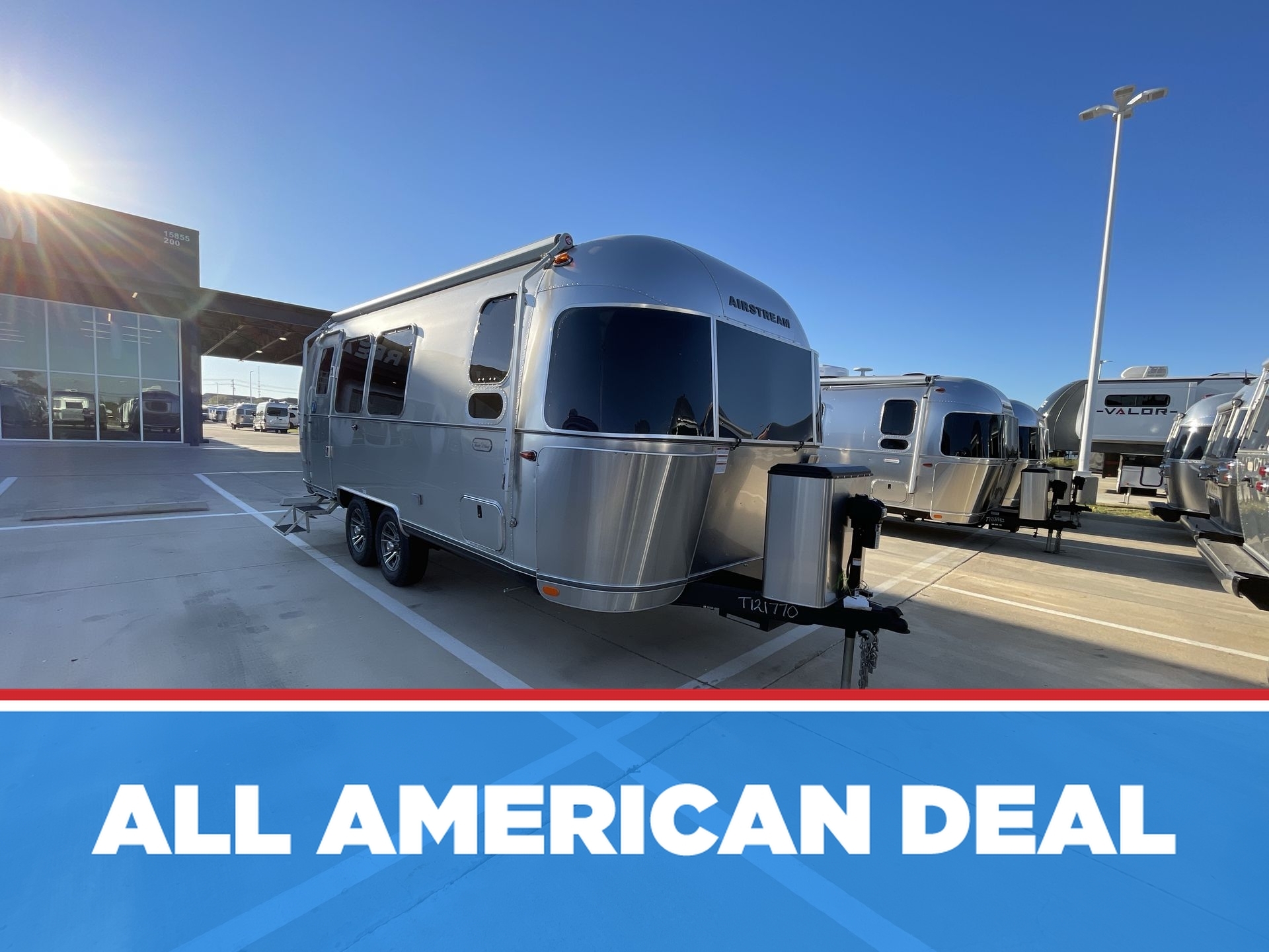 2025 Airstream Trade Wind 23FBQ RV