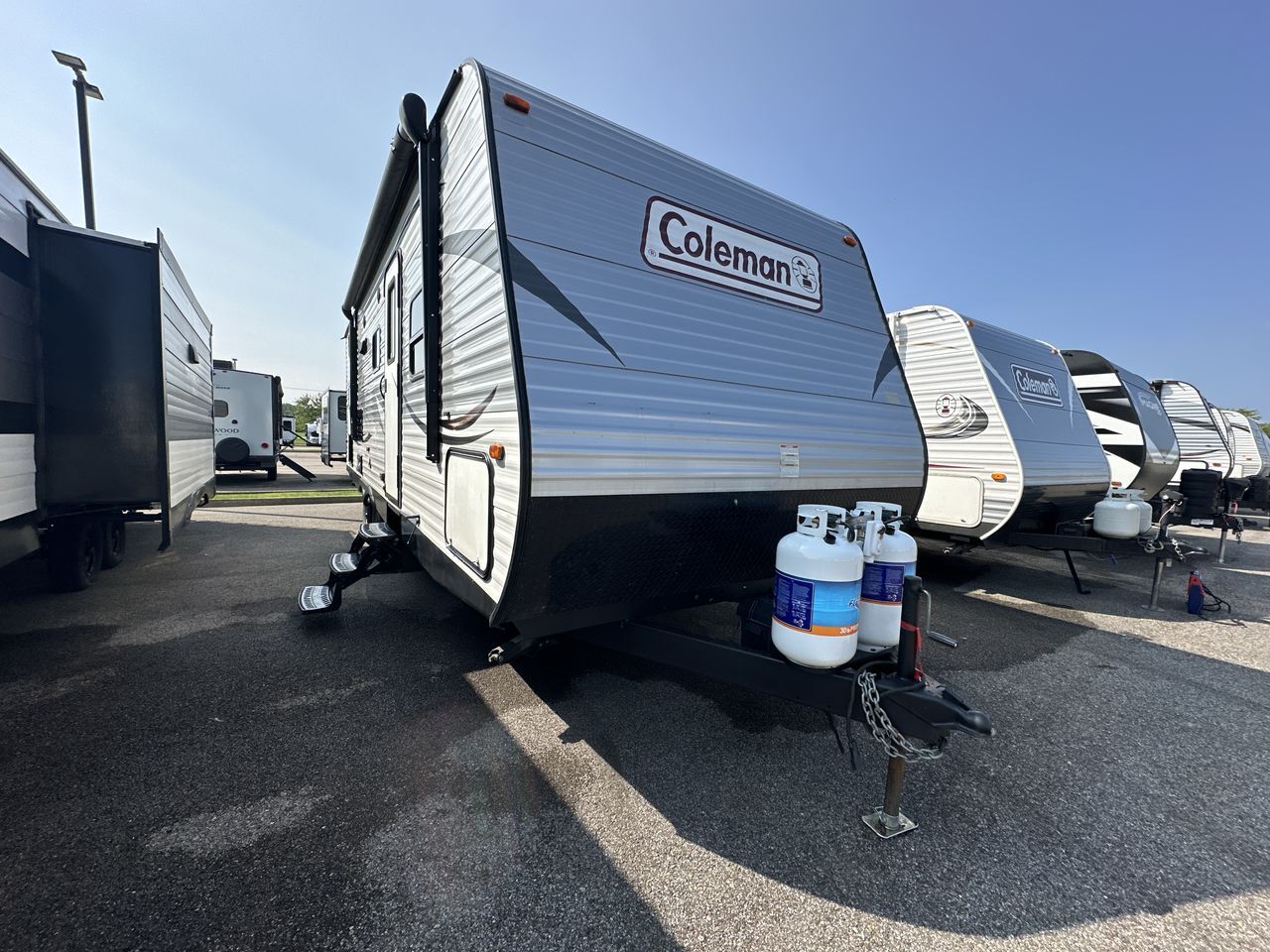 2017 Dutchmen COLEMAN LANTERN SERIES 314BH in west seneca NY