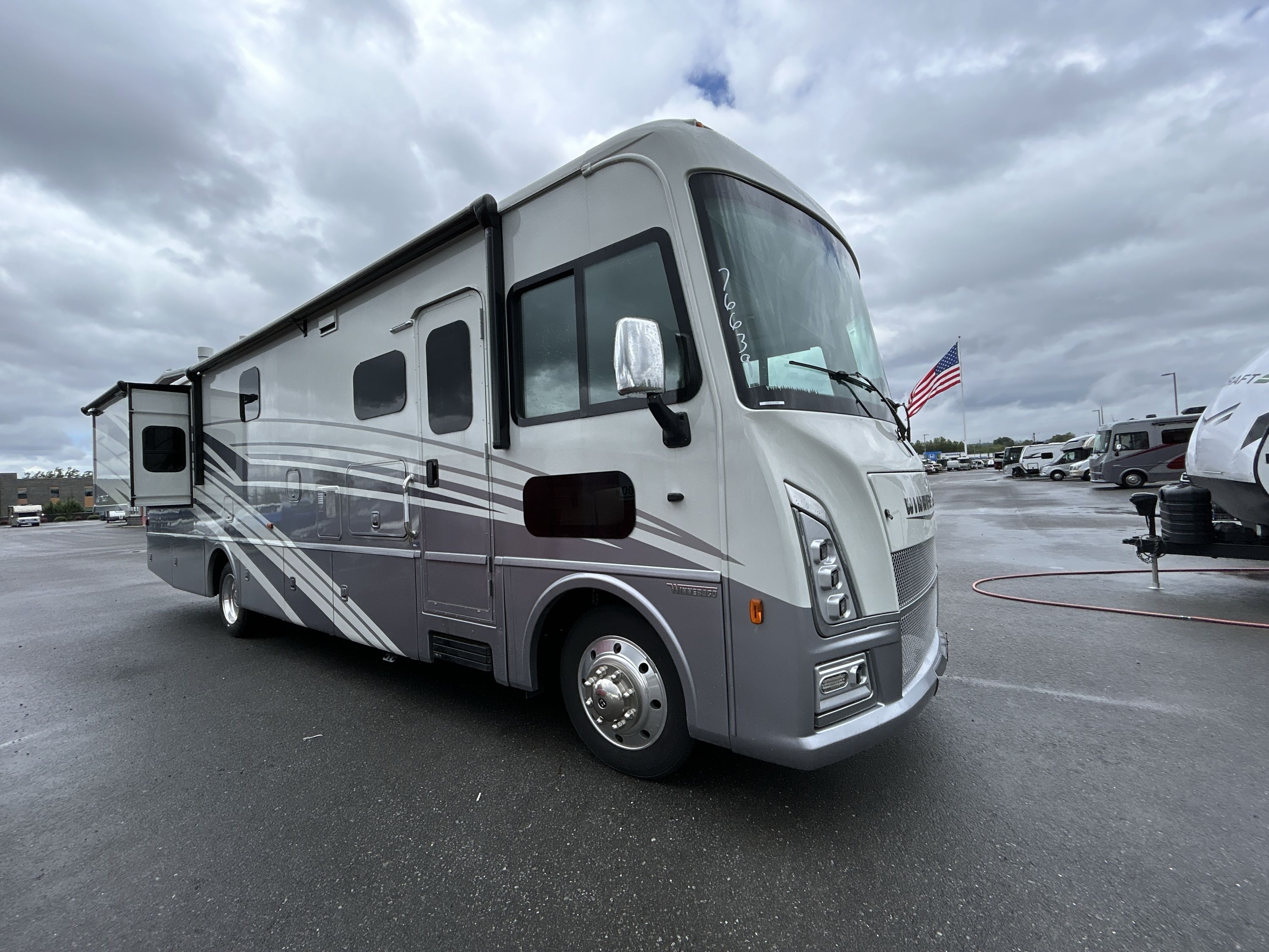 2025 Winnebago ADVENTURER 34W in marysville WA