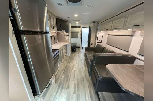 2023 Forest River SUNSEEKER LE 2550DSF 2550DSLE in alvarado TX