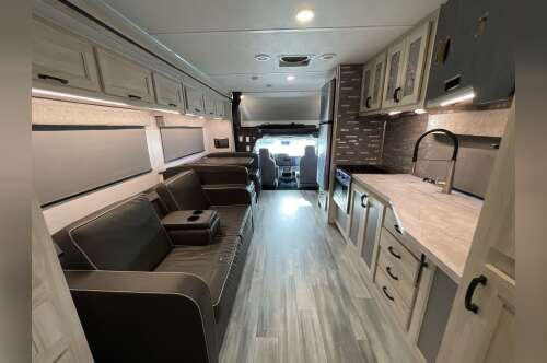 2023 Forest River SUNSEEKER LE 2550DSF 2550DSLE in alvarado TX