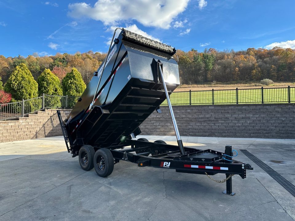 2026 PJ TRAILERS DT1 in Milan, PA