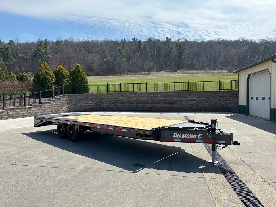 2026 Diamond C Trailers DEC 207 in Milan, PA