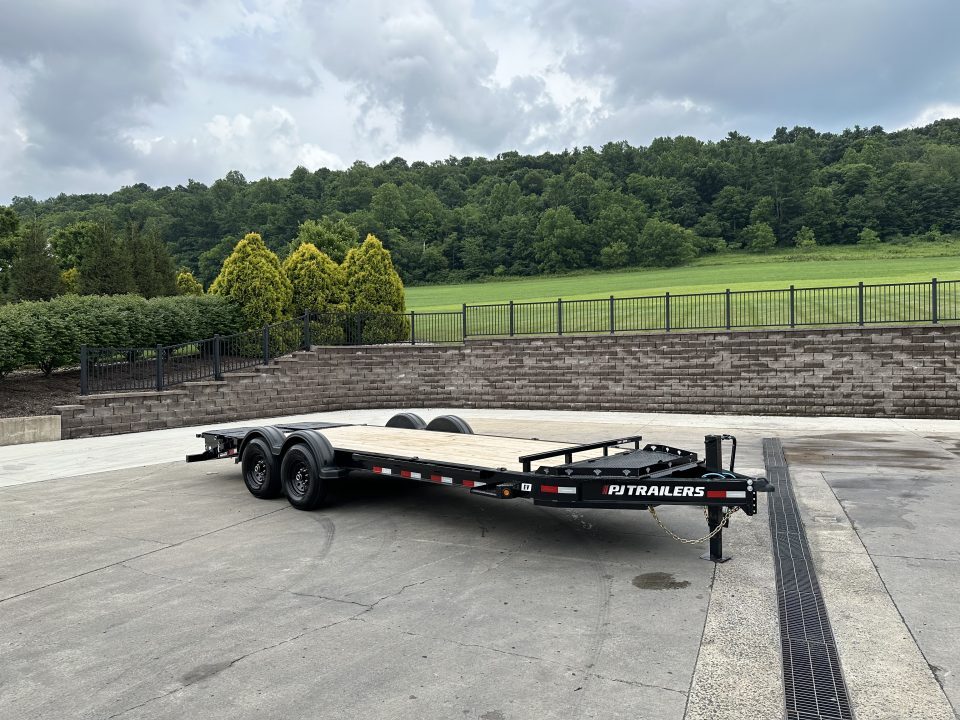 2026 PJ Trailers EV20 in Cocolamus, PA