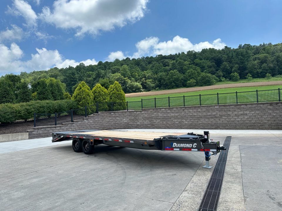 2026 Diamond C Trailers DEC210 in Milan, PA