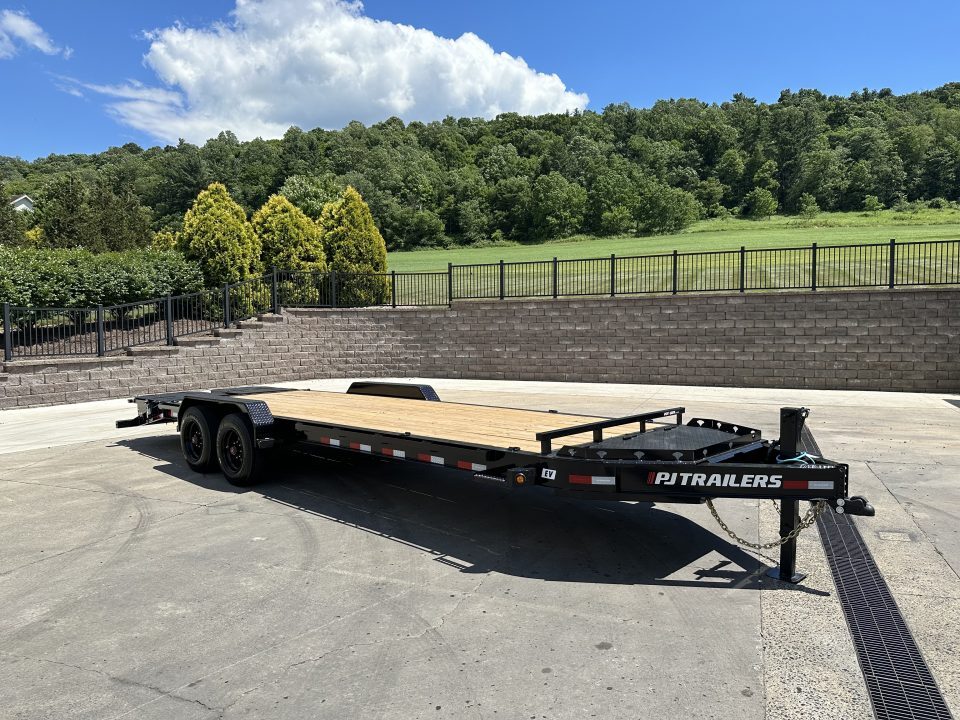 2026 PJ Trailers EV in Cocolamus, PA