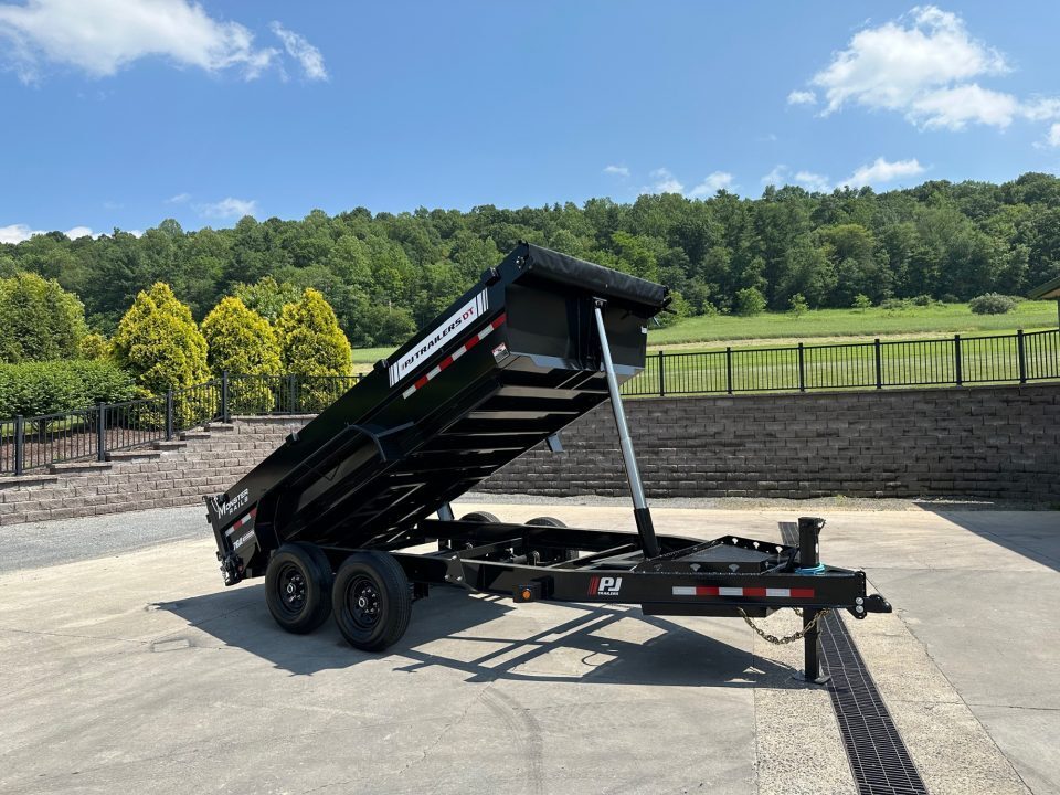 2026 PJ TRAILERS DT1 in Milan, PA