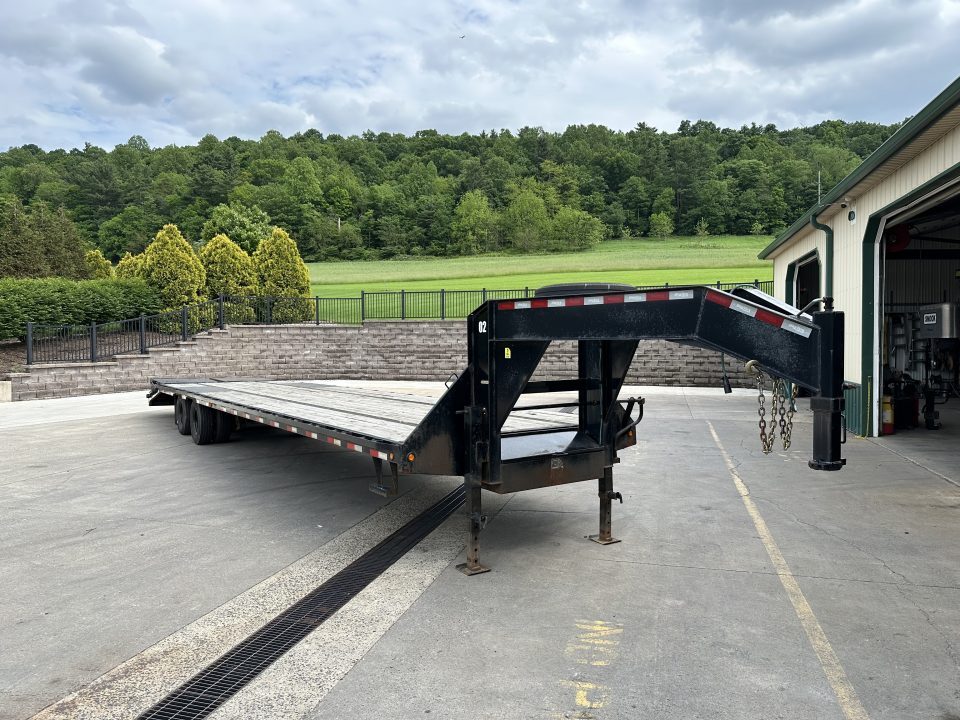 2022 BIG TEX TRAILERS GN40 in Cocolamus, PA