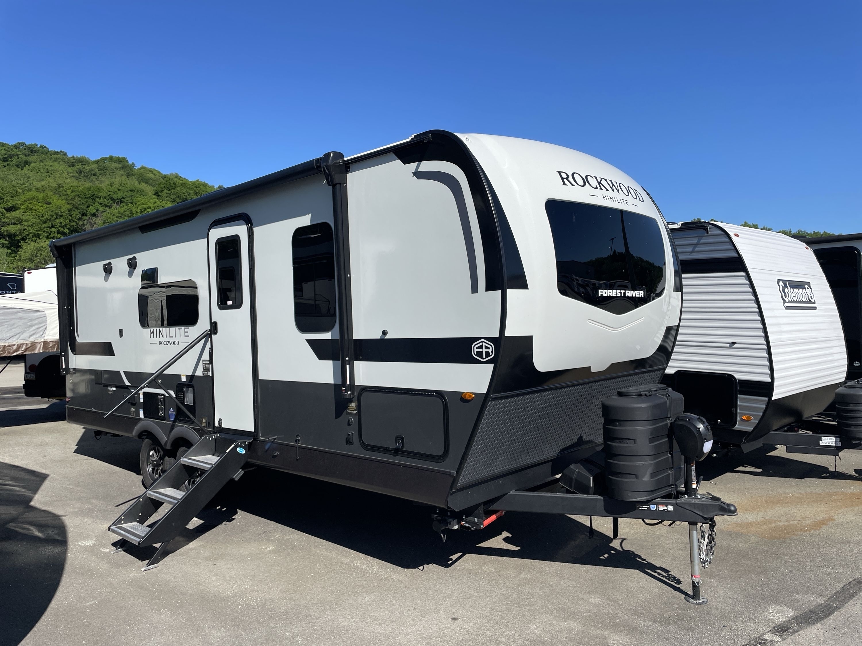2026 Forest River ROCKWOOD MINI LITE 2520BH in apollo PA