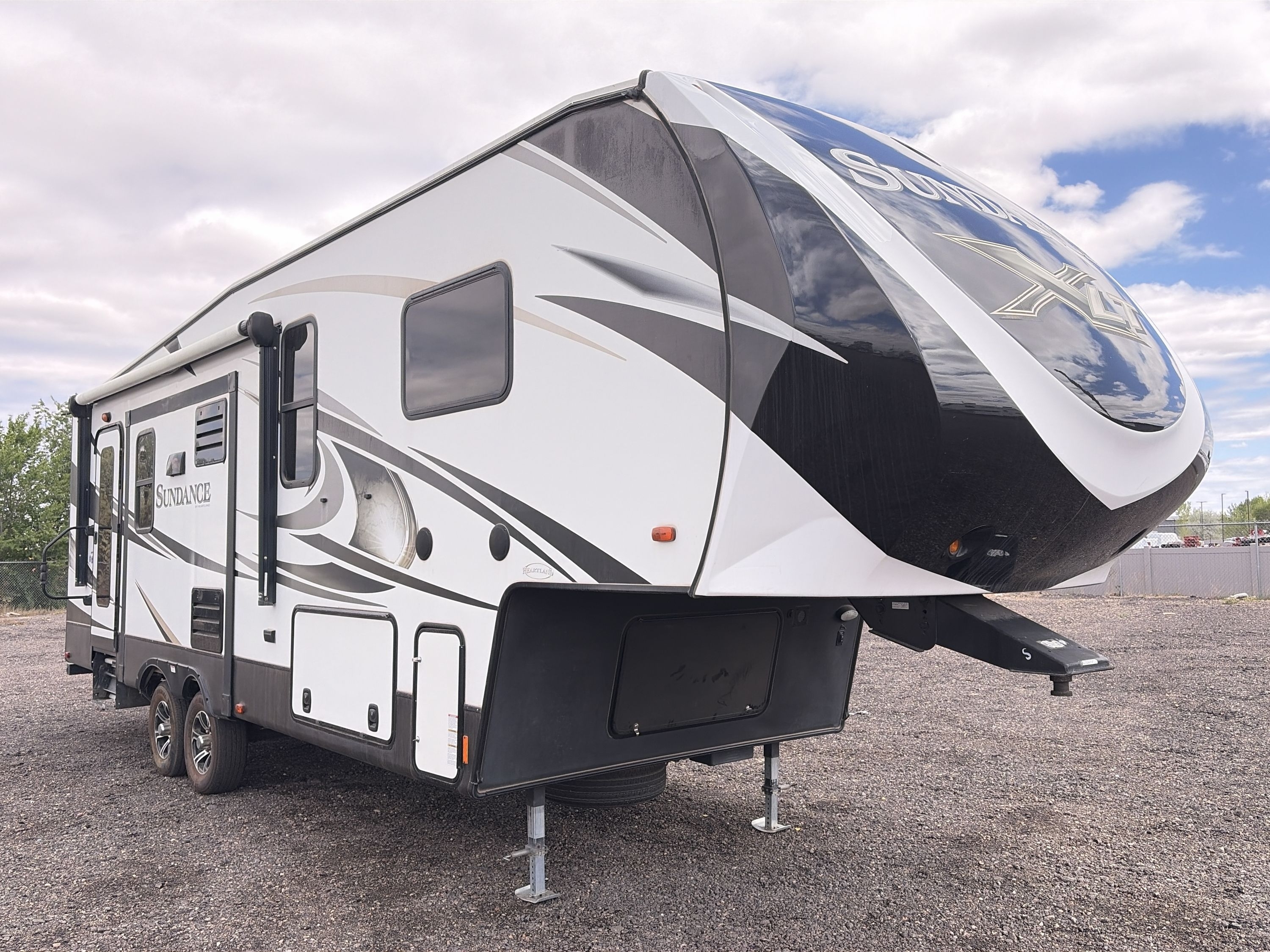 2018 Heartland SUNDANCE XLT 269TS RV
