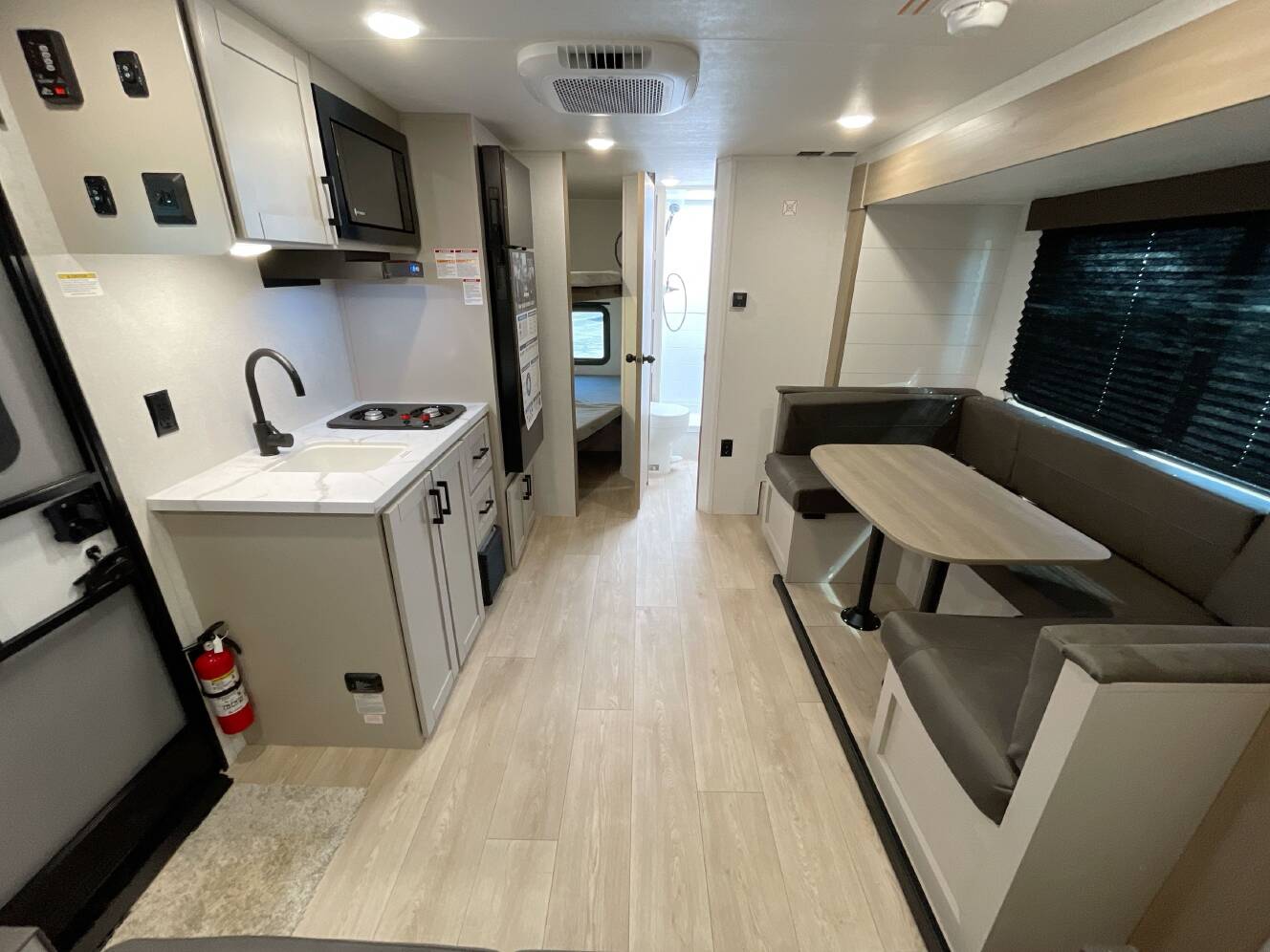 A photo of this 2027 Jayco JAY FLIGHT 197MB