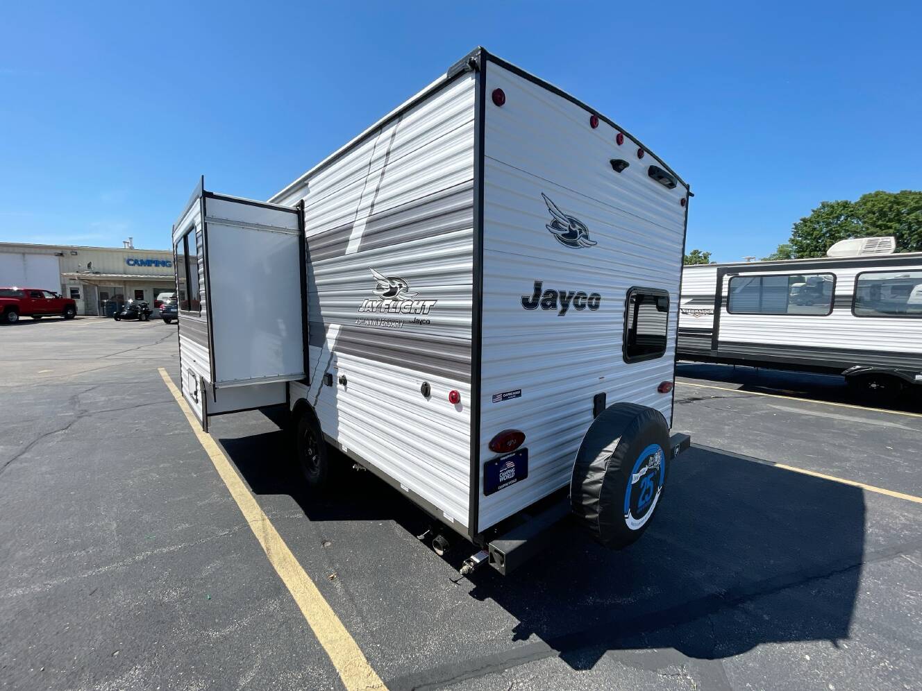 A photo of this 2027 Jayco JAY FLIGHT 197MB