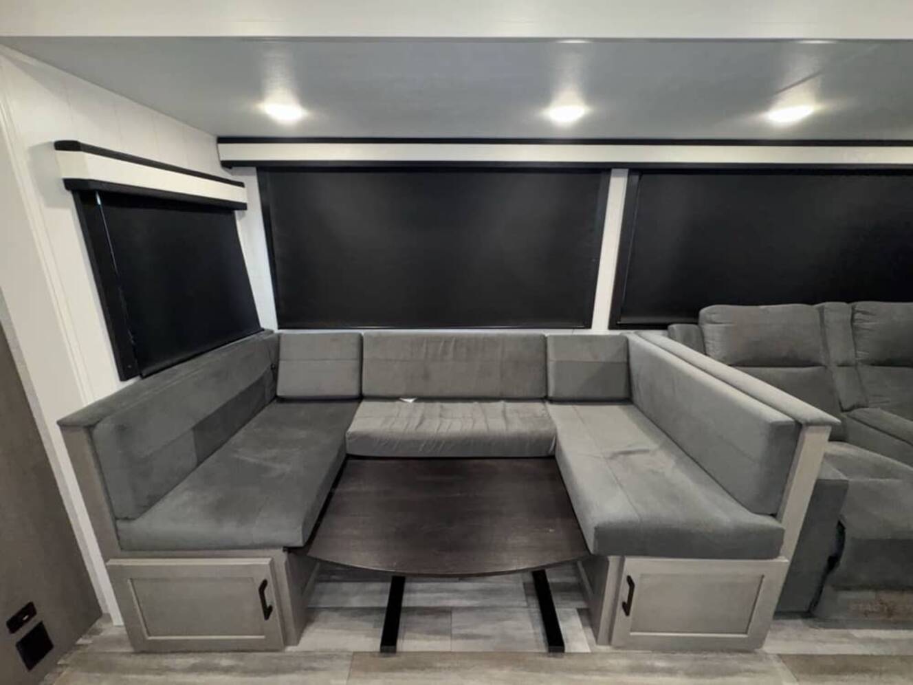 A photo of this 2025 Jayco JAY FEATHER 29QBH