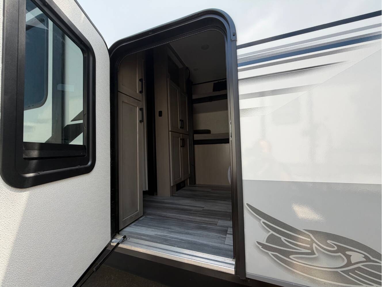 A photo of this 2025 Jayco JAY FEATHER 29QBH