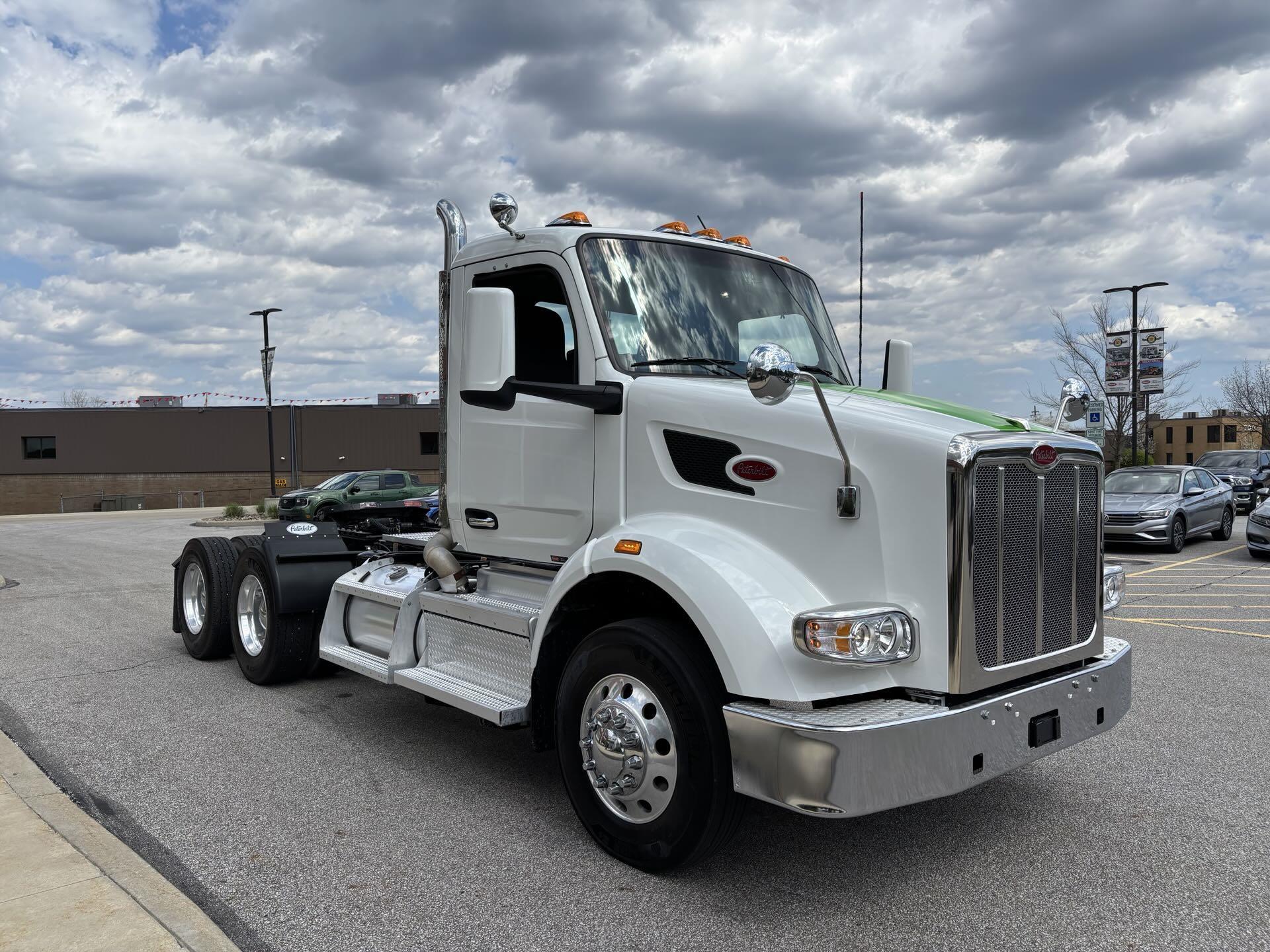 2025 PETERBILT 567 in Youngstown, OH
