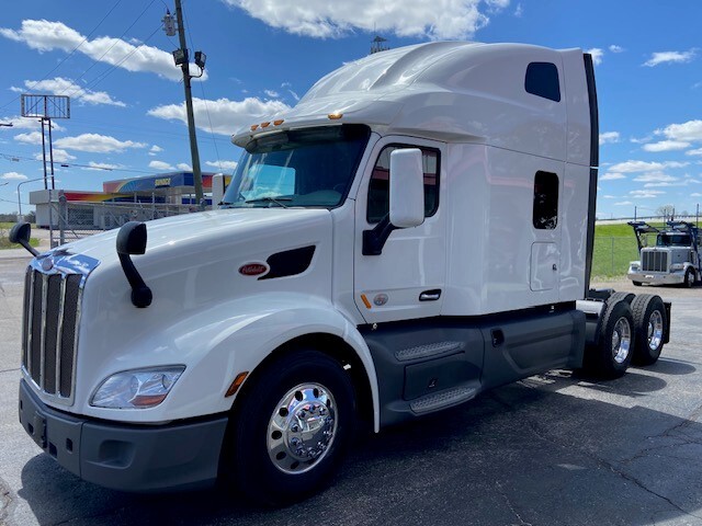 2021 PETERBILT 579 in Columbus, OH