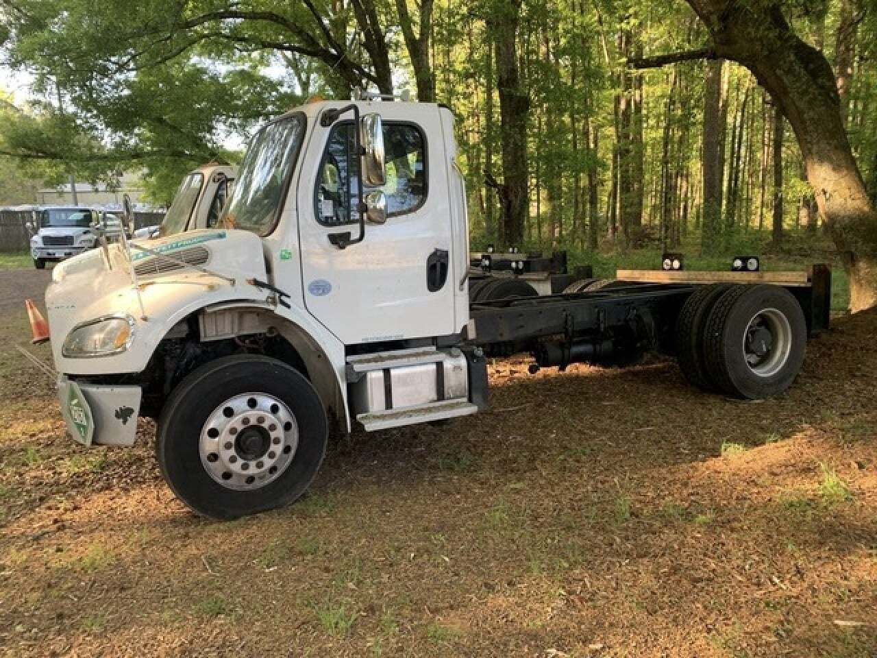 2019 FREIGHTLINER BUSINESS CLASS M2 106 in New Castle, DE