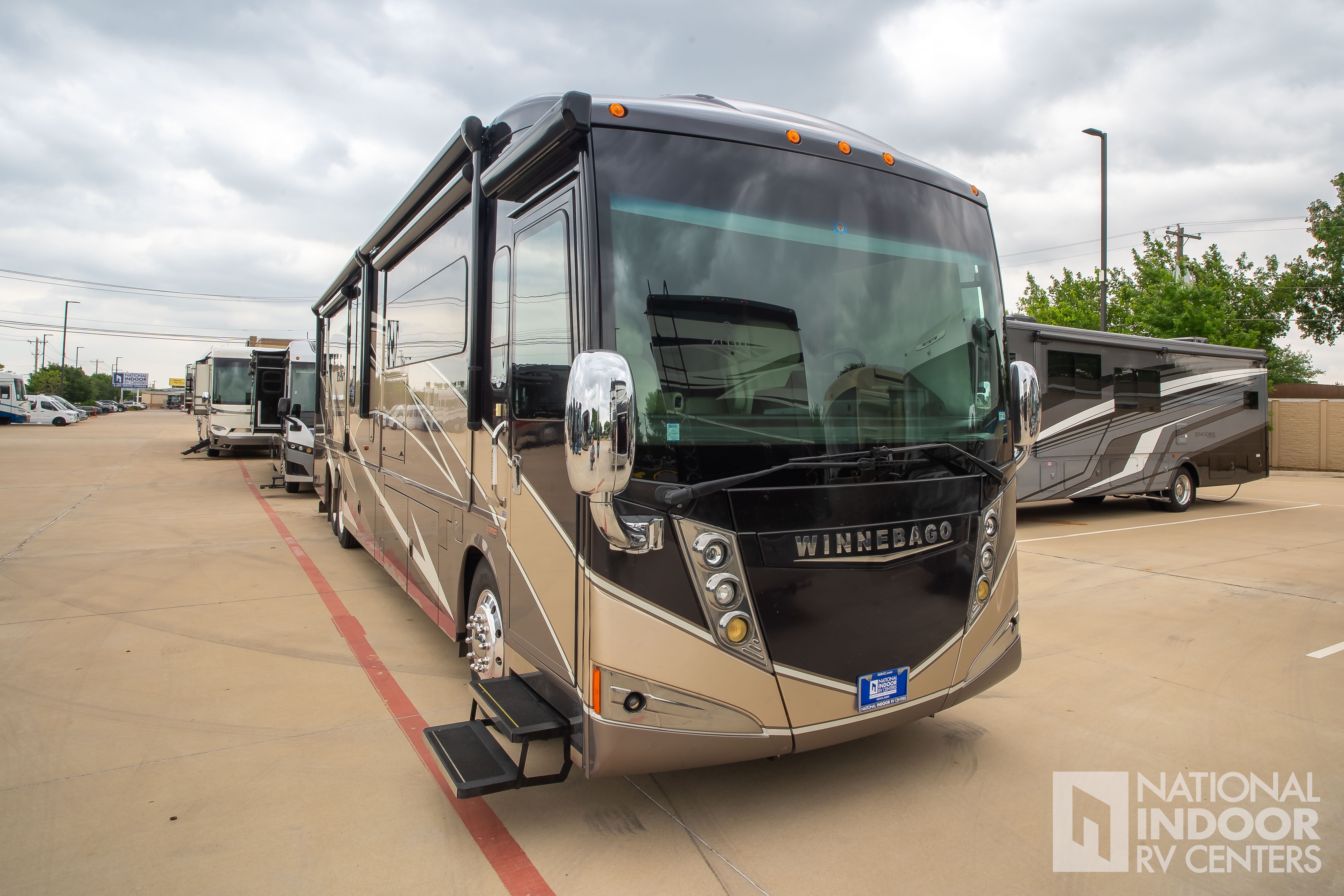 2016 Winnebago Tour 42HD in lewisville TX