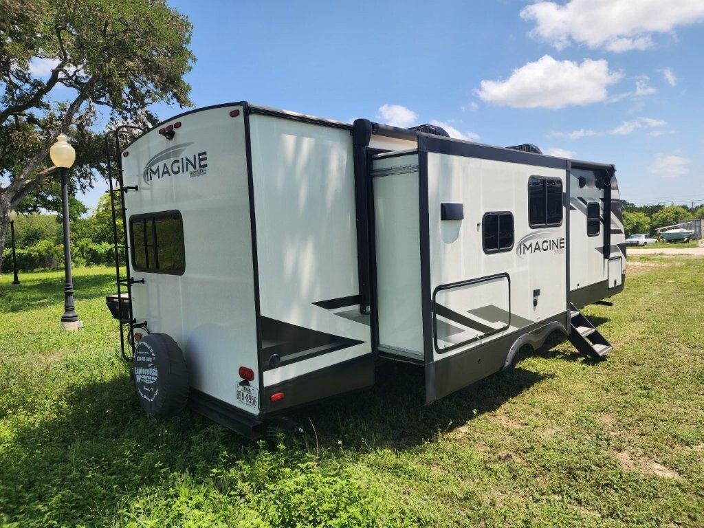2022 Grand Design IMAGINE 2670MK in pipe creek TX