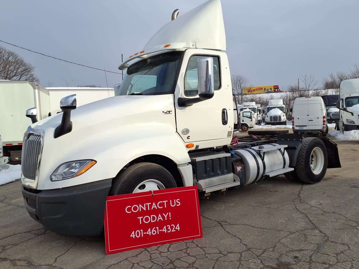2019 INTERNATIONAL LT625 DAYCAB S/A in Warwick, RI