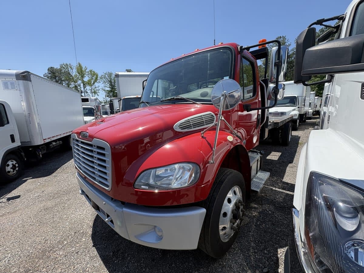 2020 FREIGHTLINER BUSINESS CLASS M2 106 in Richmond, VA