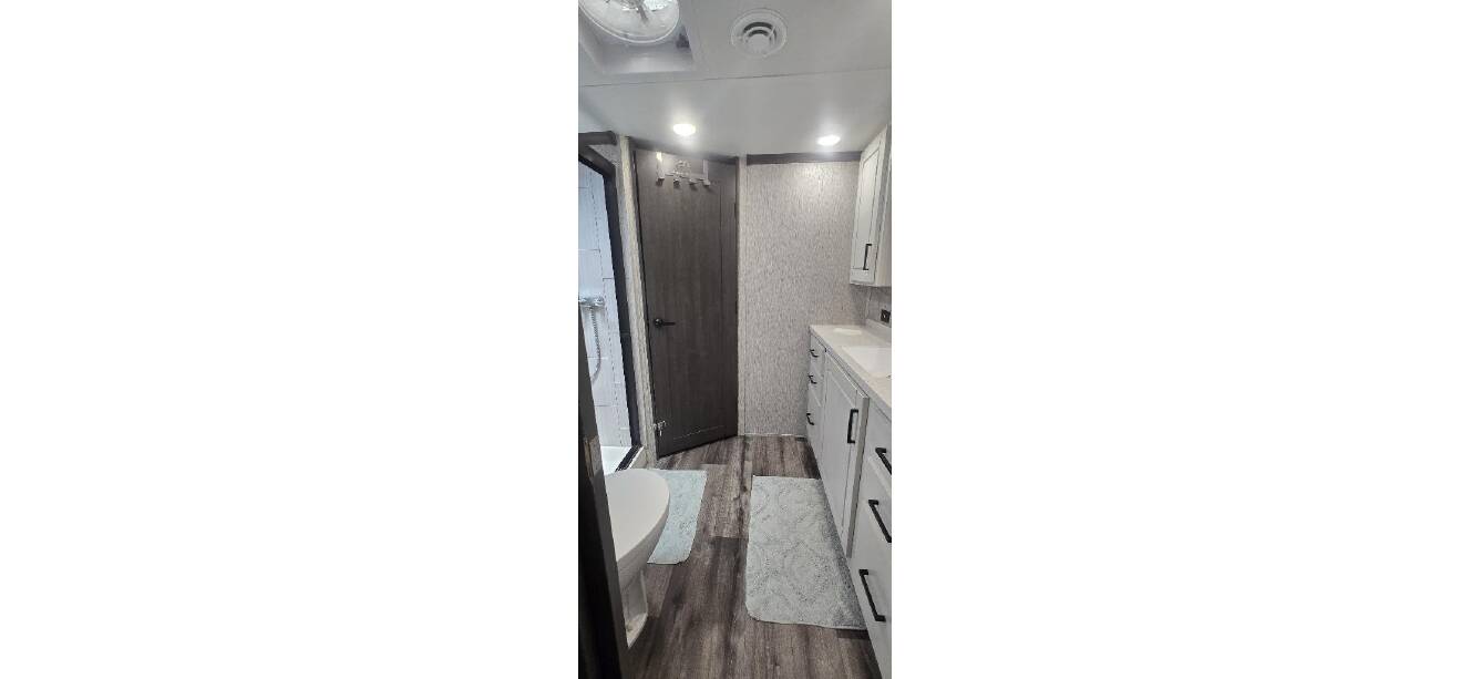 A photo of this 2023 Redwood REDWOOD 4001LK