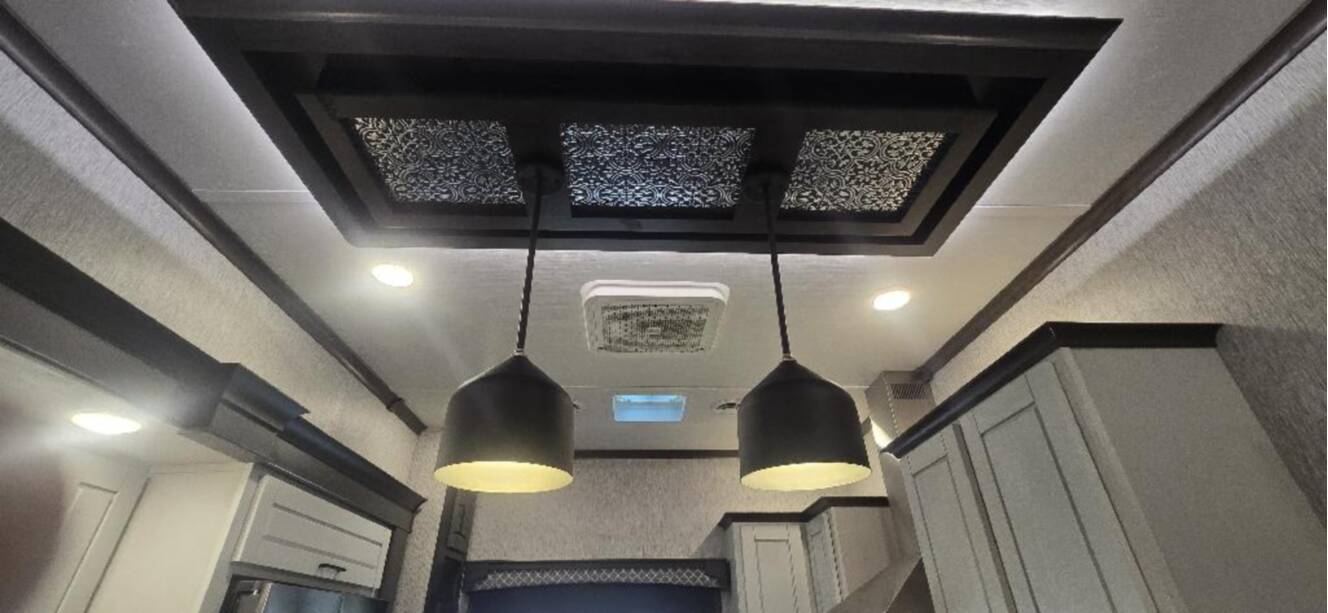 A photo of this 2023 Redwood REDWOOD 4001LK