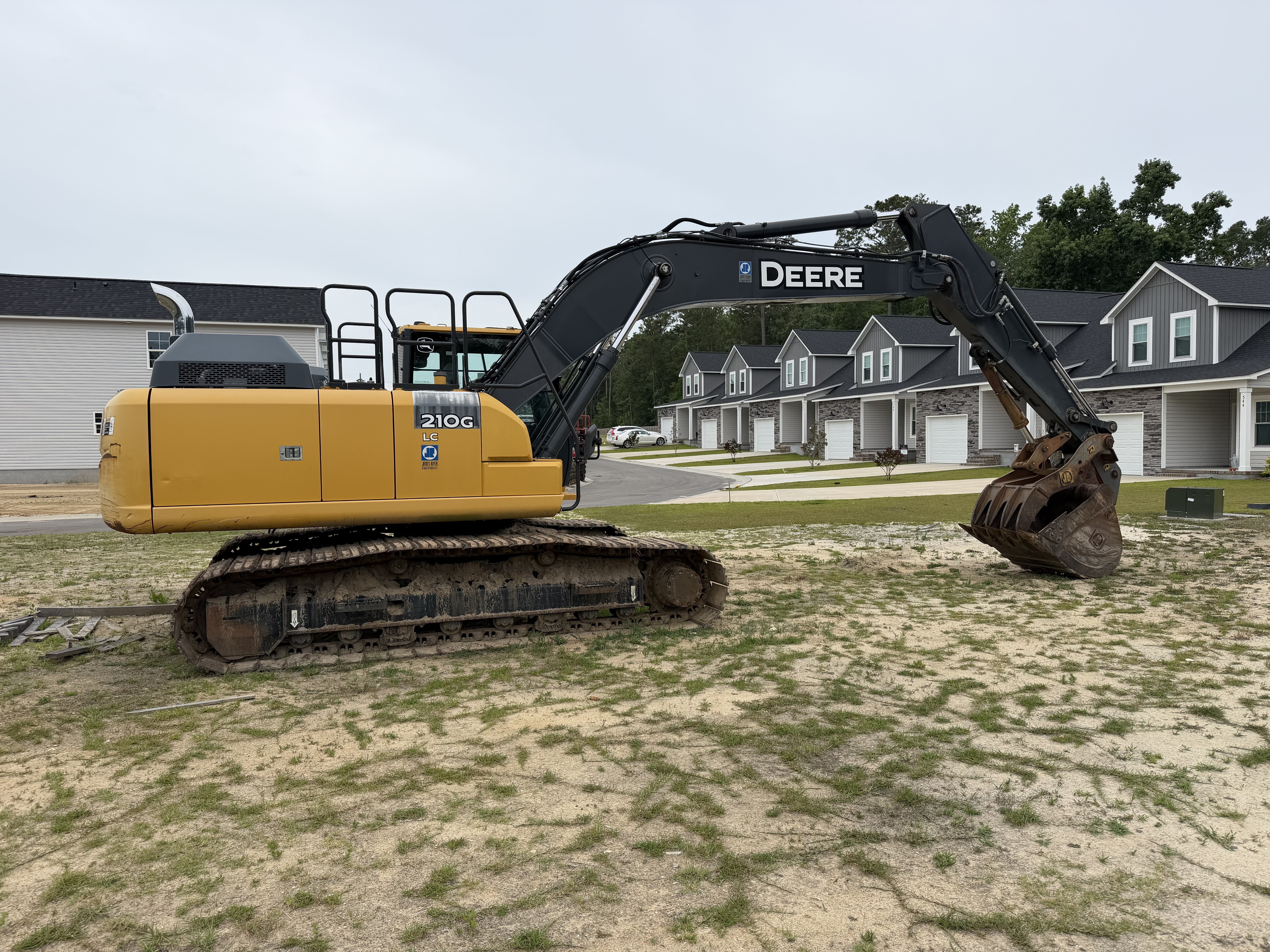 2022 JOHN DEERE 210G in Wilmington, NC