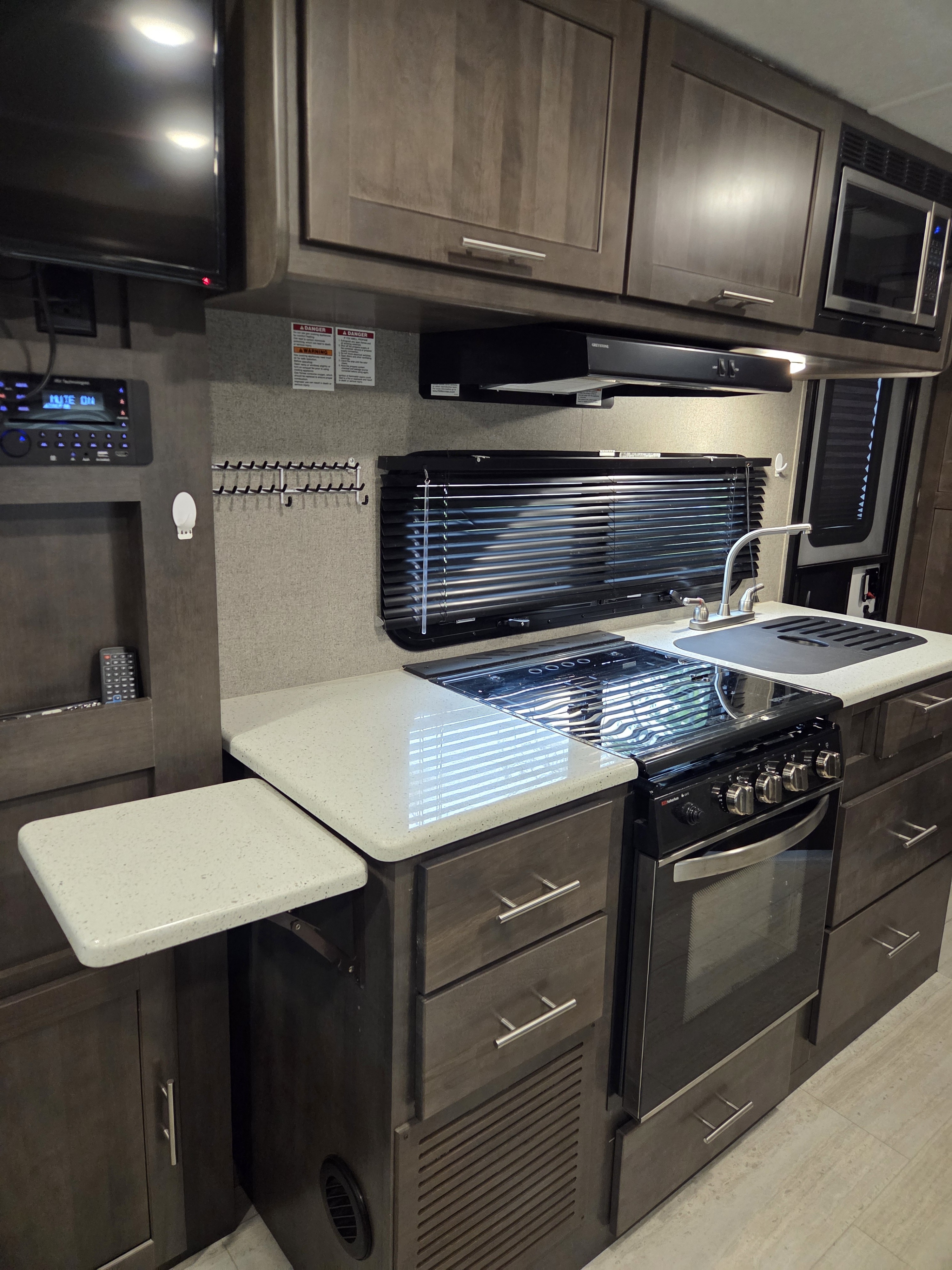 2020 Forest River ROCKWOOD MINI LITE 2109S RV