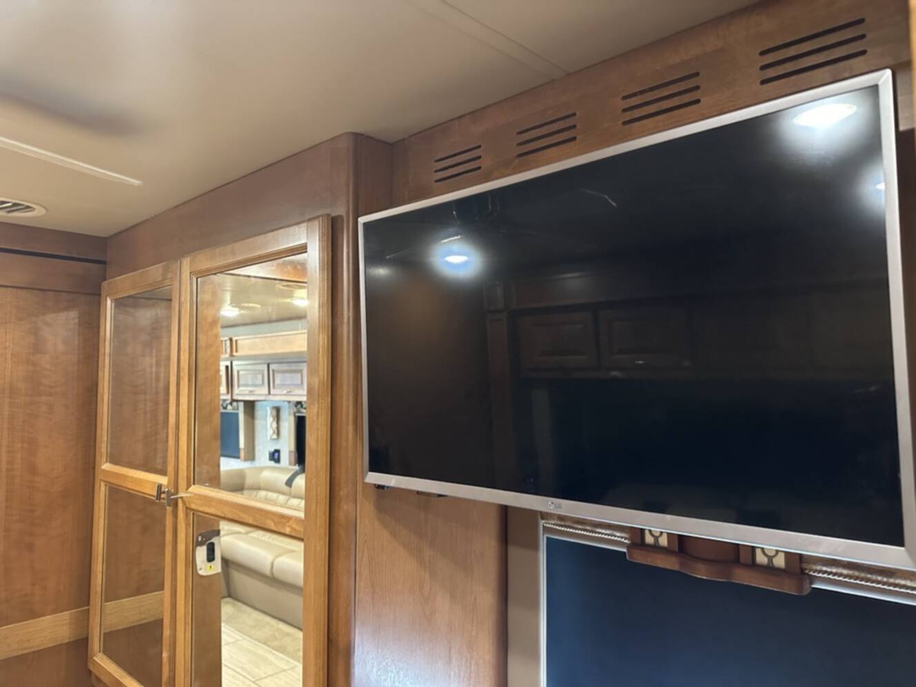 A photo of this 2018 Tiffin Motorhomes ALLEGRO OPEN ROAD 36LA