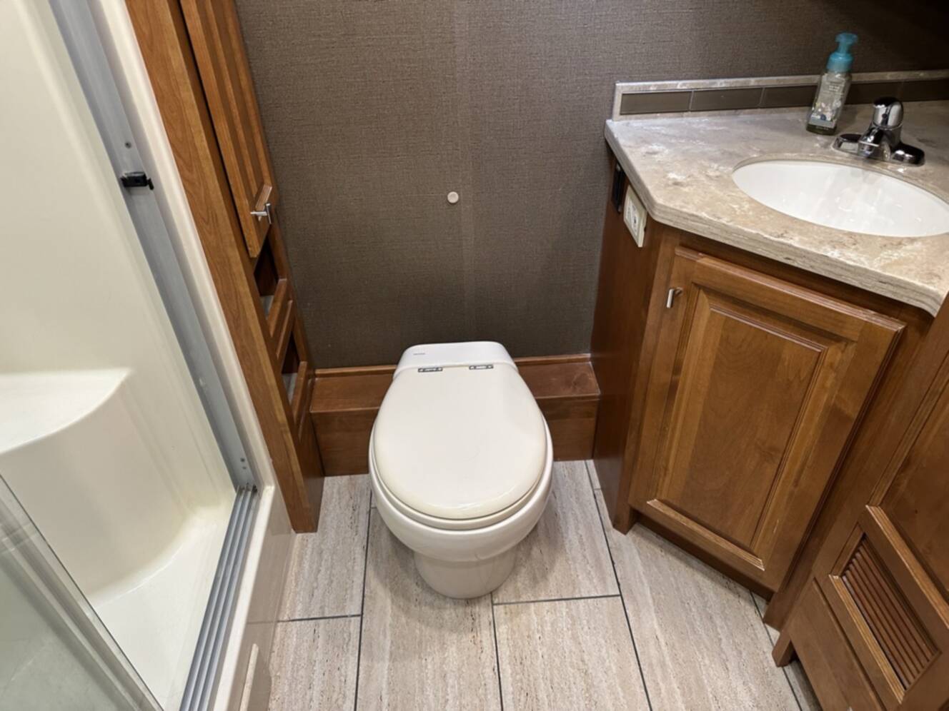 A photo of this 2018 Tiffin Motorhomes ALLEGRO OPEN ROAD 36LA