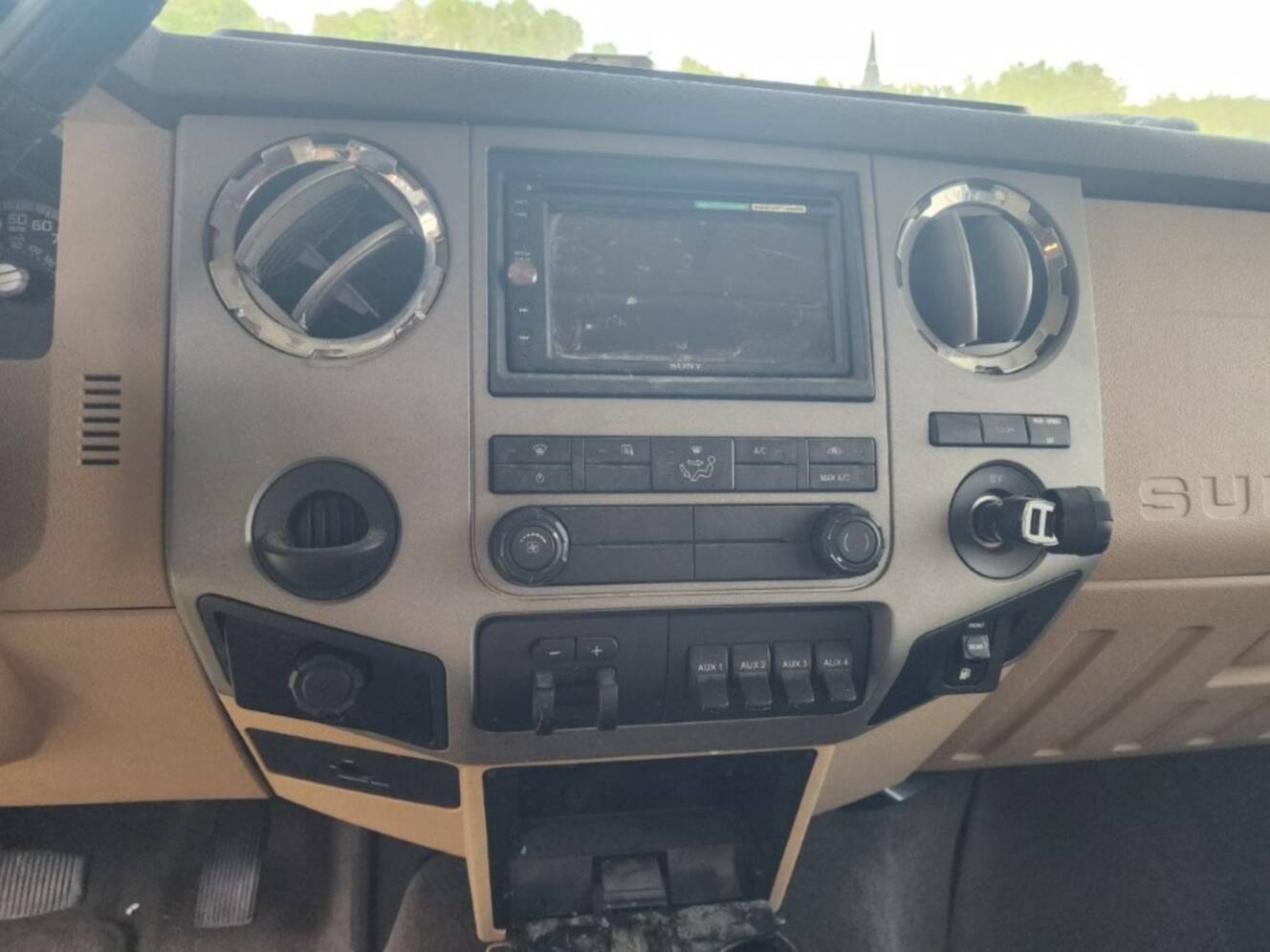 A photo of this 2017 Thor Motor Coach FOUR WINDS 35SB