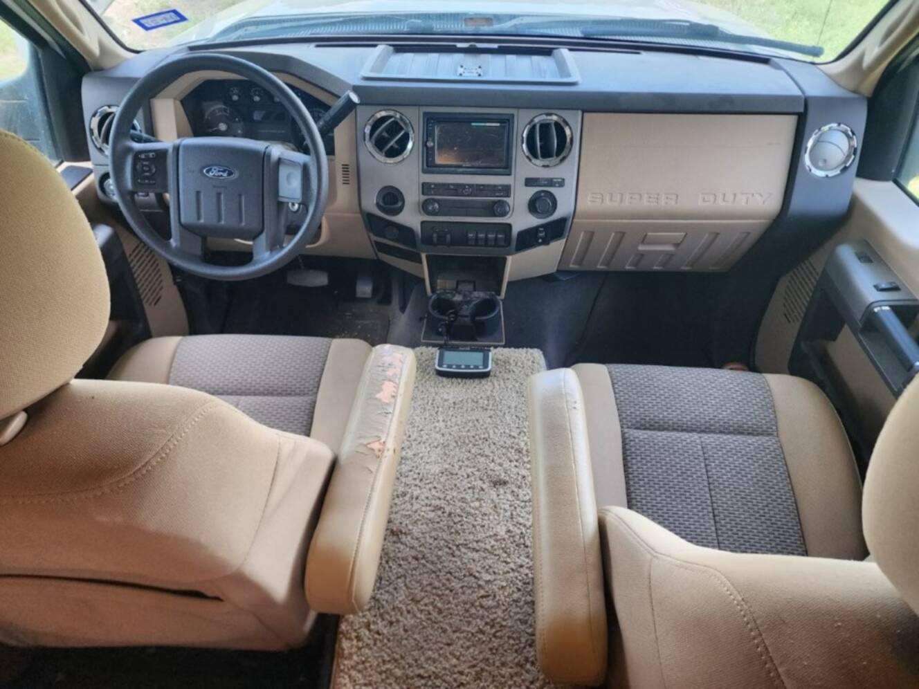 A photo of this 2017 Thor Motor Coach FOUR WINDS 35SB