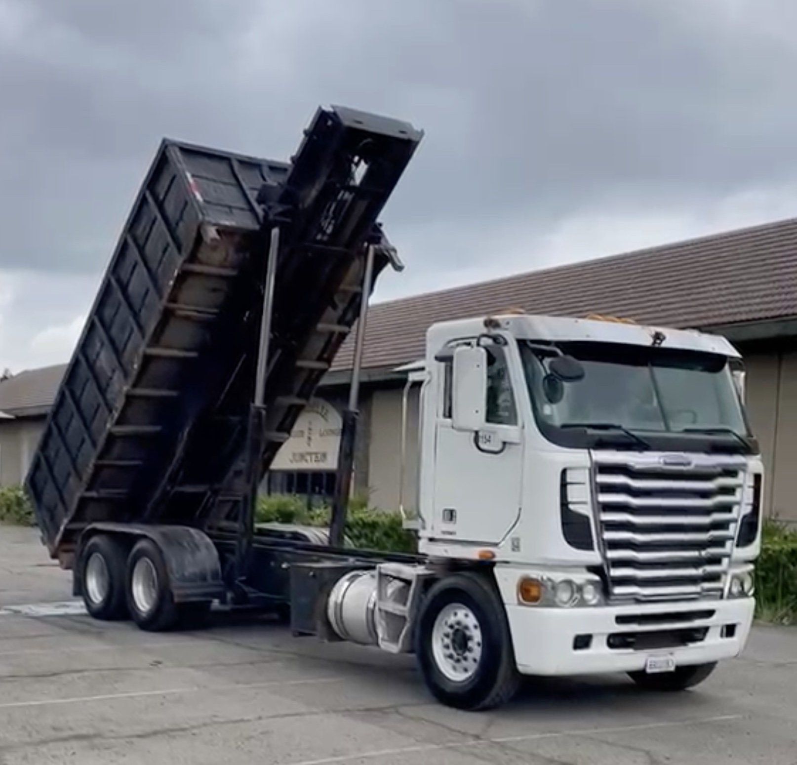 2015 FREIGHTLINER ARGOSY in Fairfield, CA