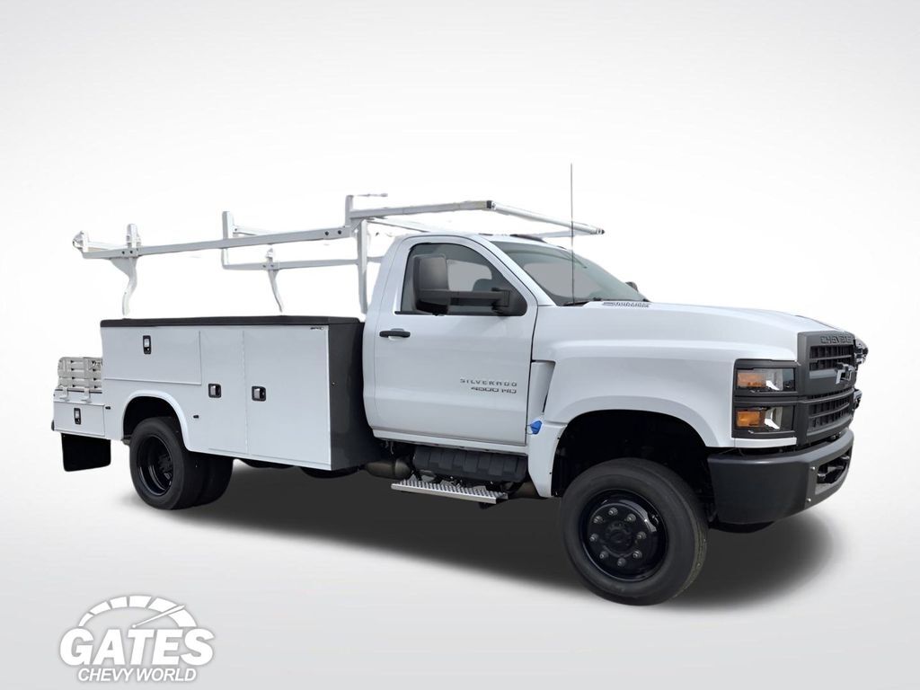 2024 CHEVROLET Silverado 4500HD in Mishawaka, IN