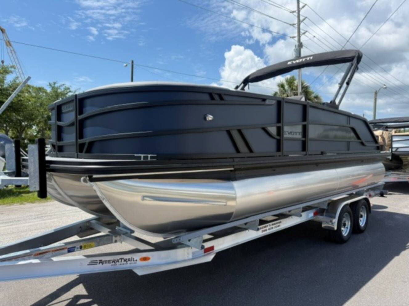 A photo of this 2026 Evotti 521QL