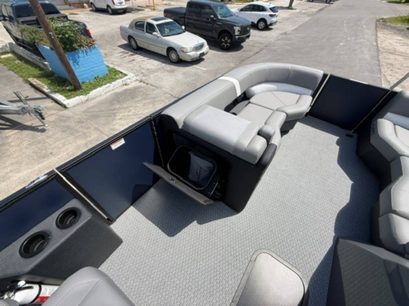 A photo of this 2026 Evotti 521QL