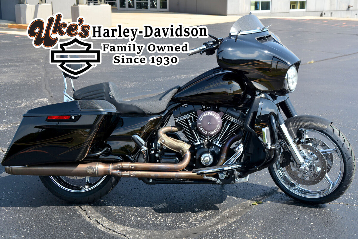 2015 Harley-Davidson Cvo Street Glide Special SPECIAL in Kenosha, WI