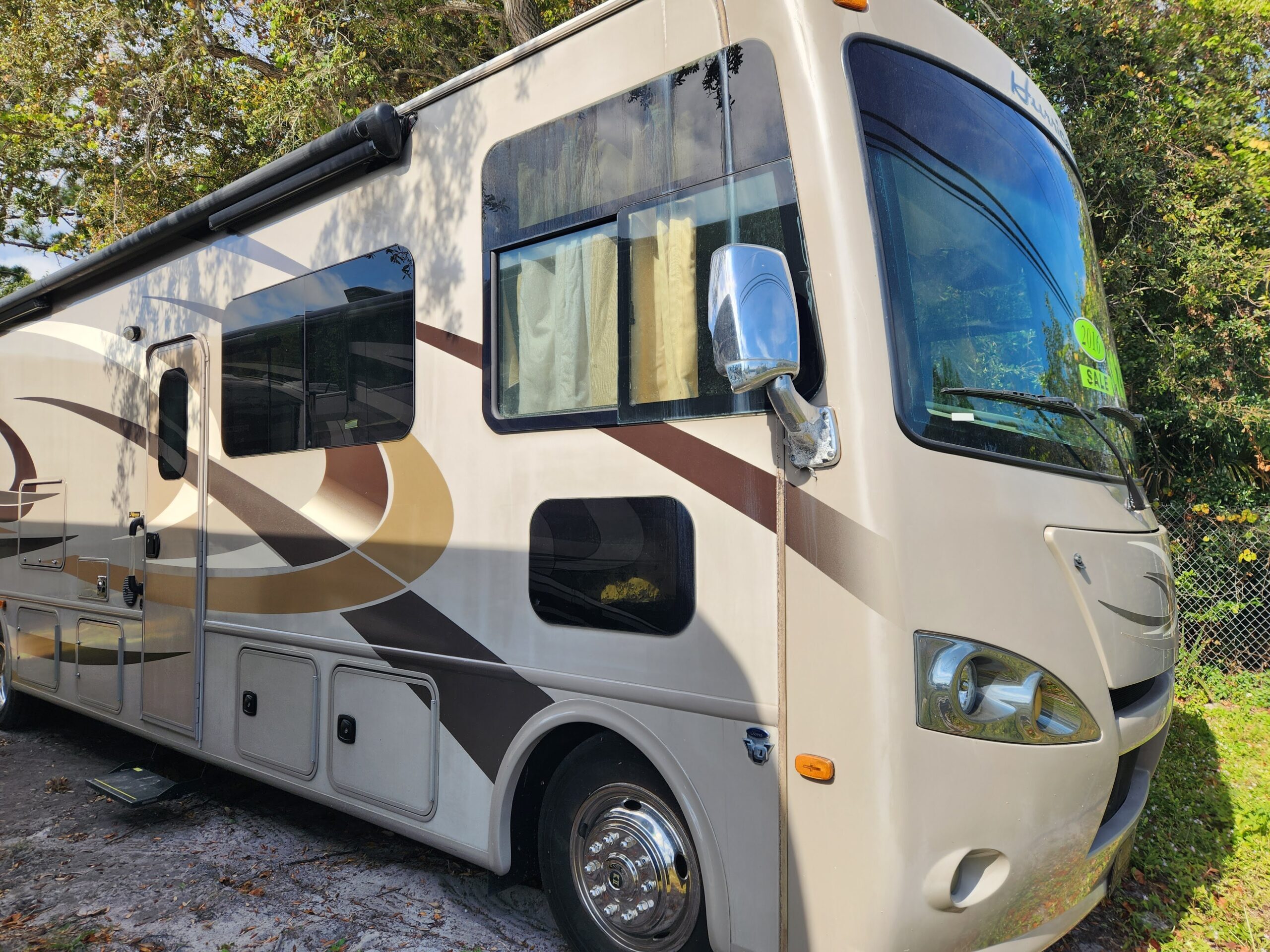 2016 Thor Motor Coach HURRICANE 34J in merritt island FL